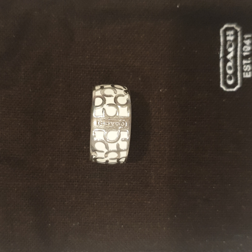 Coach ring - Picture 3 of 8